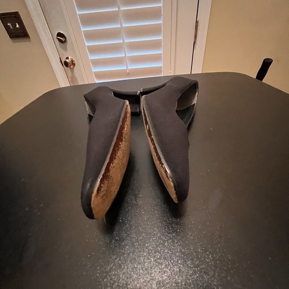 Stuart Weitzman size 7 1/2 AA black pumps - Picture 9 of 13